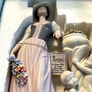 Vintage Limited Edition Spanish Nadal Porcelain Figurine “The Duchess” NWT